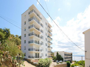 Tasteful apartment in Roses